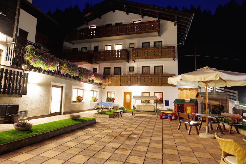 Hotel Cardo Isolaccia Exteriér fotografie